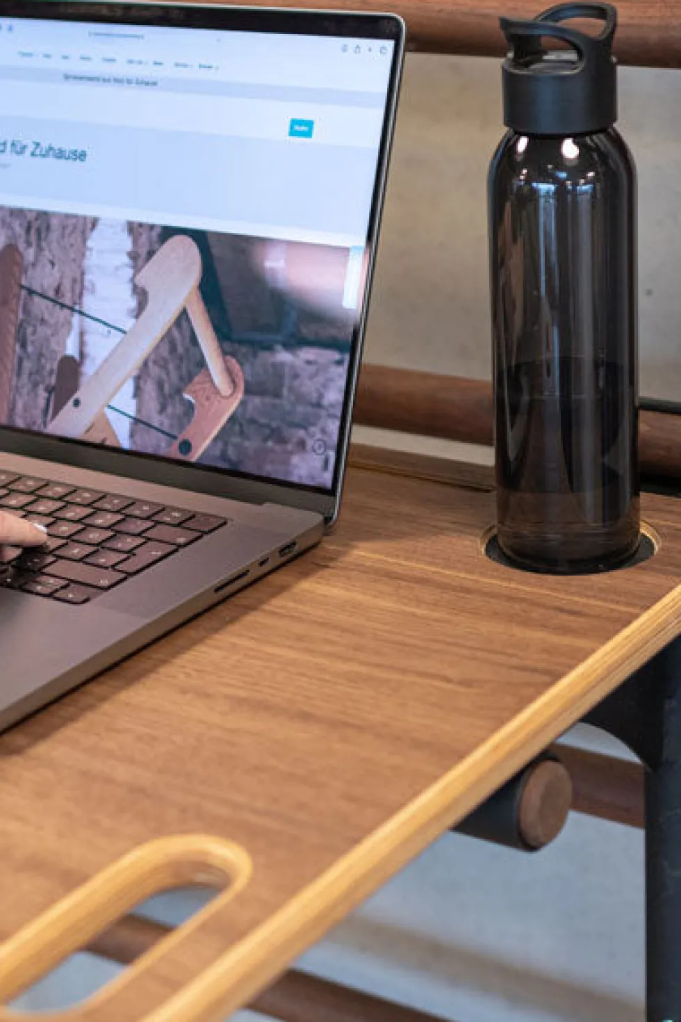 Nohrd WallBar Desk - Bureau - Eiken